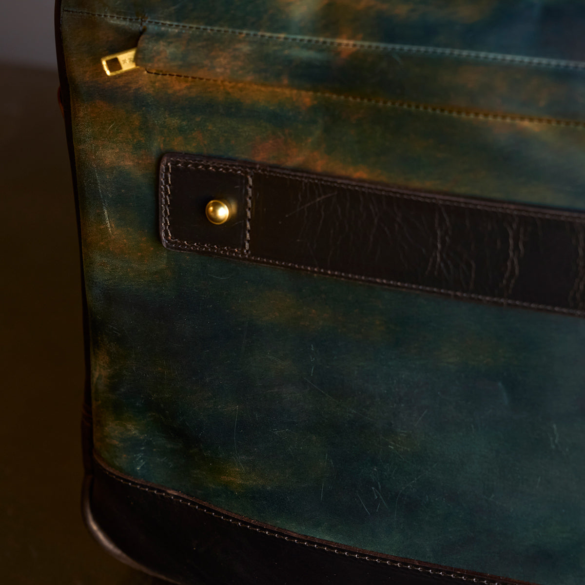 No.541 Chicago Shell Briefcase | Horween® Marbled Black
