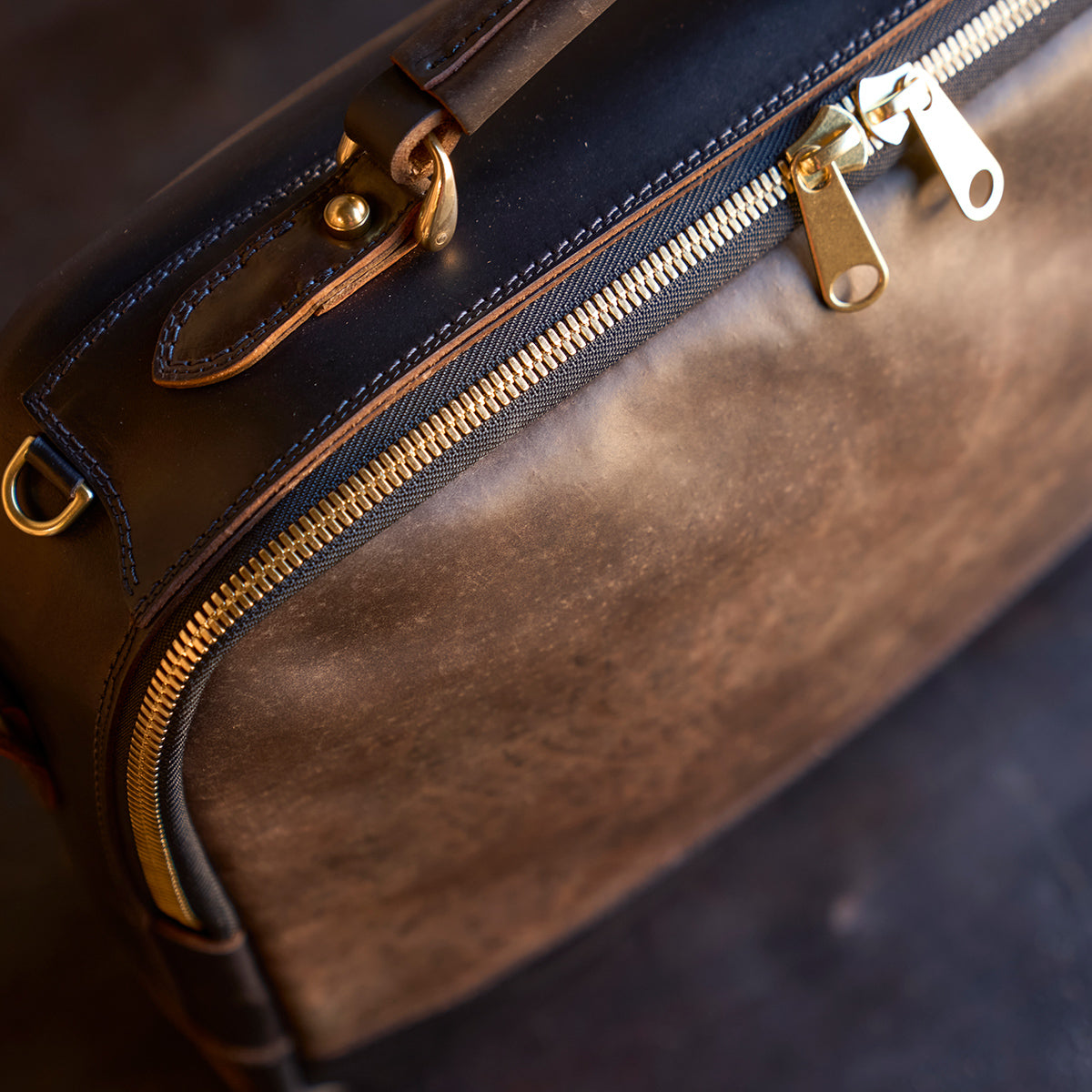 No.541 Chicago Shell Briefcase | Horween® Tumbled Black (x6)