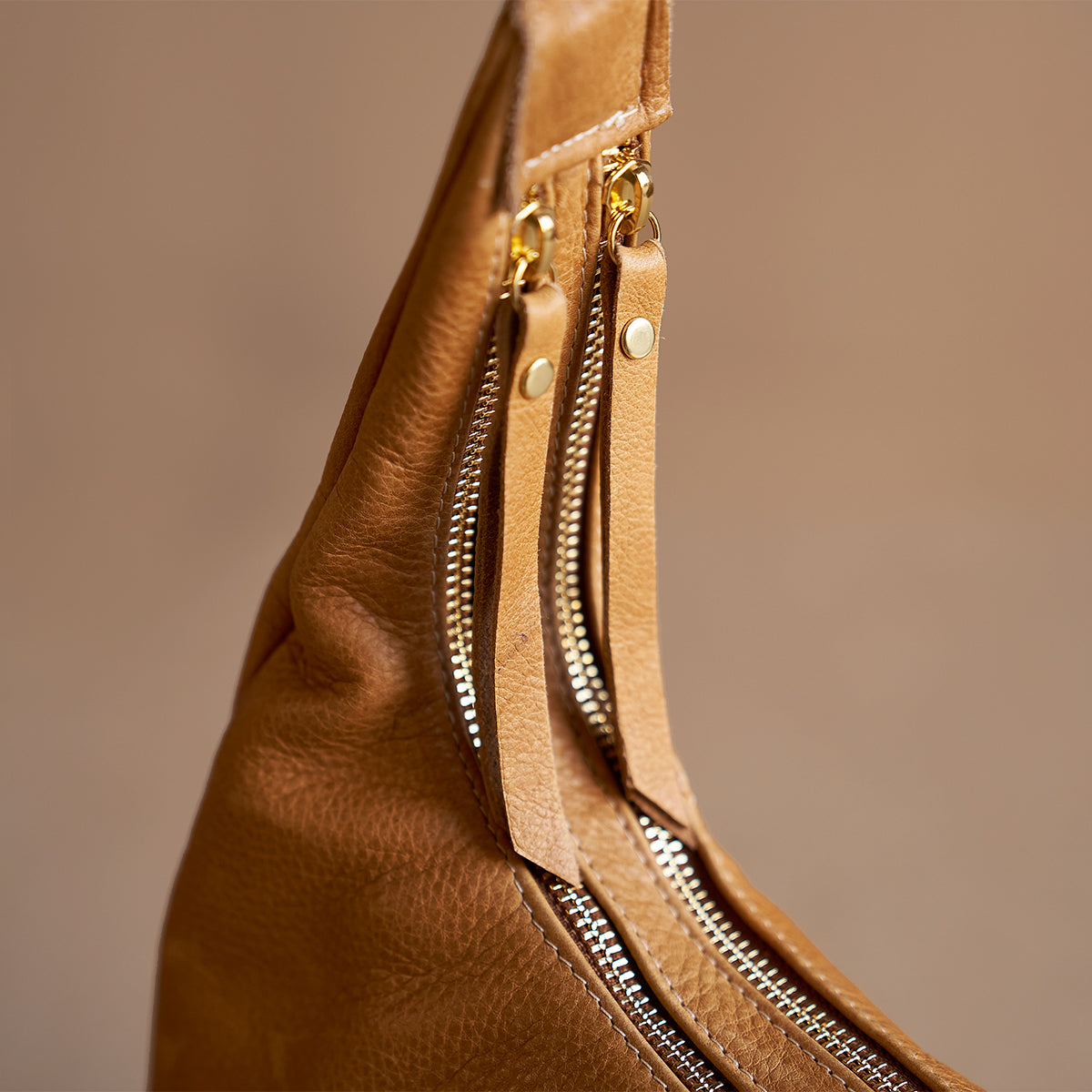 No.995 Monterey Hobo | English Tan
