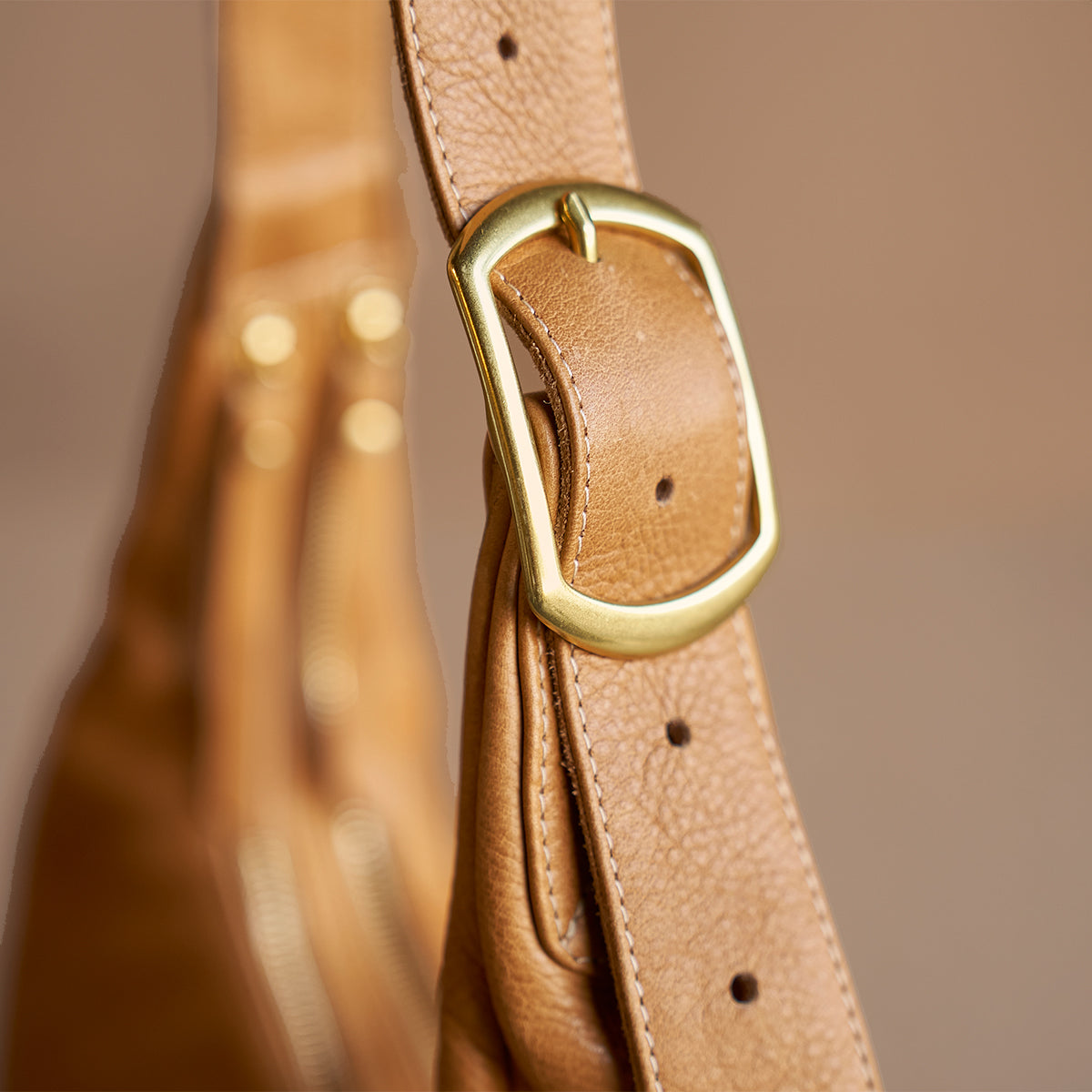 No.995 Monterey Hobo | English Tan