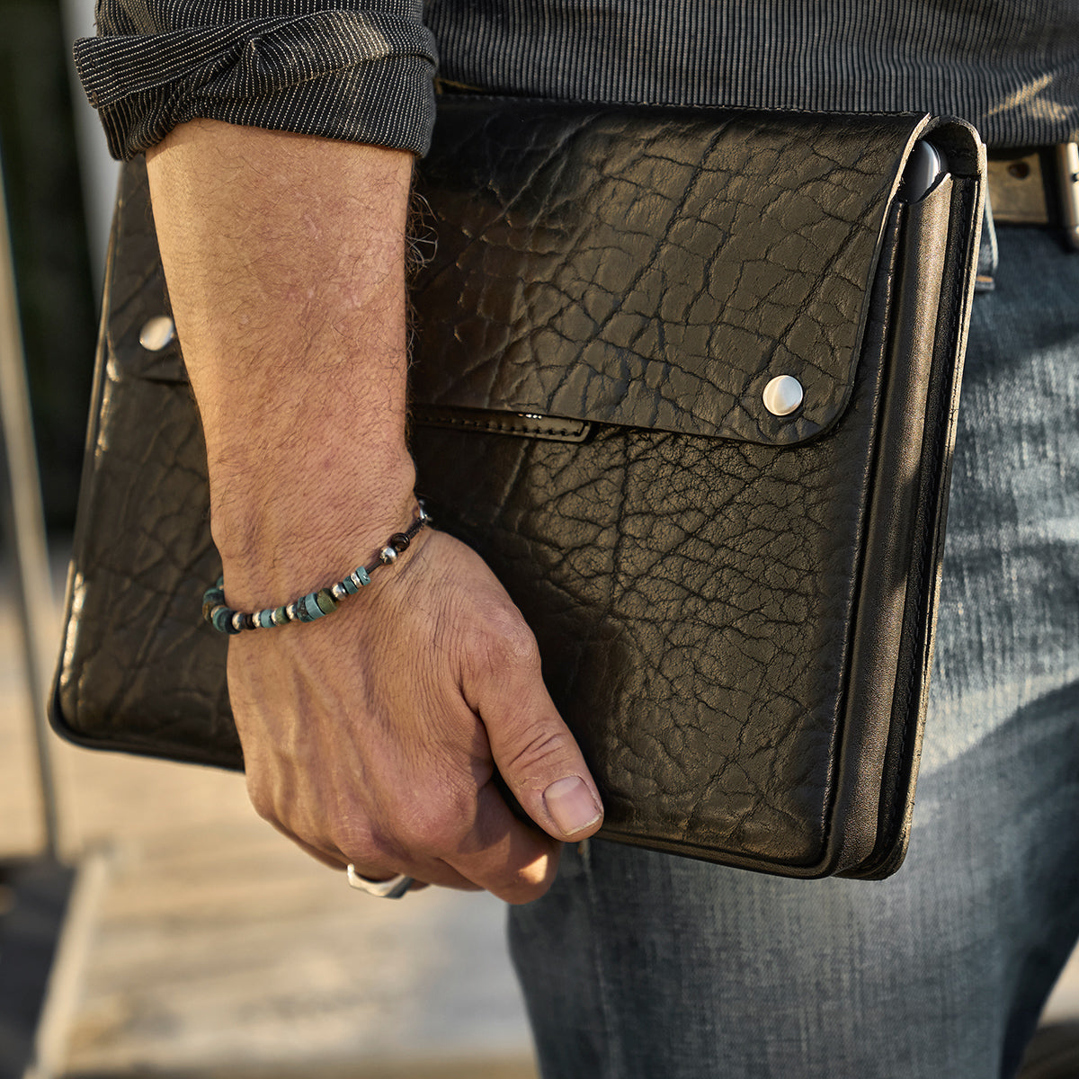 Shrunken Bison & Horween® Hard Cases | Black