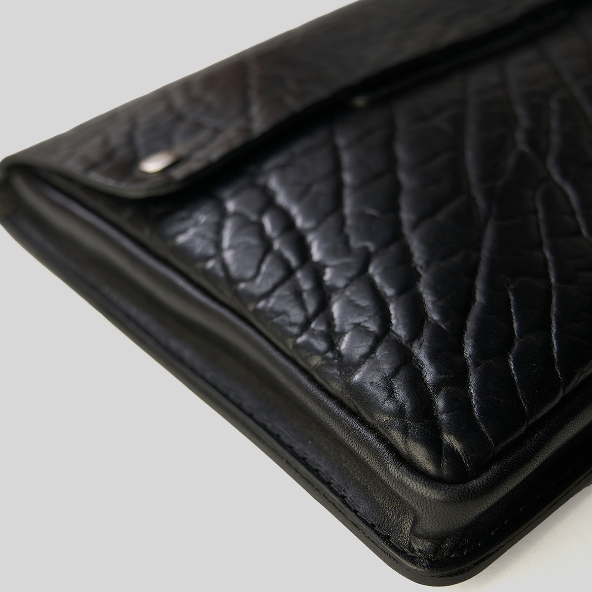 Shrunken Bison & Horween® Hard Cases | Black