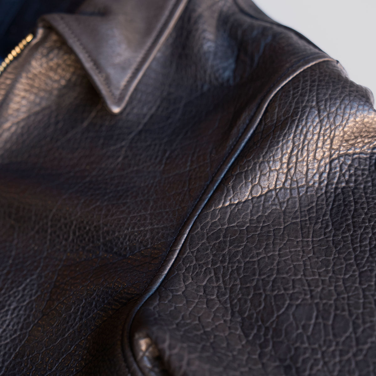No.109 Bison Americana Bomber | Black