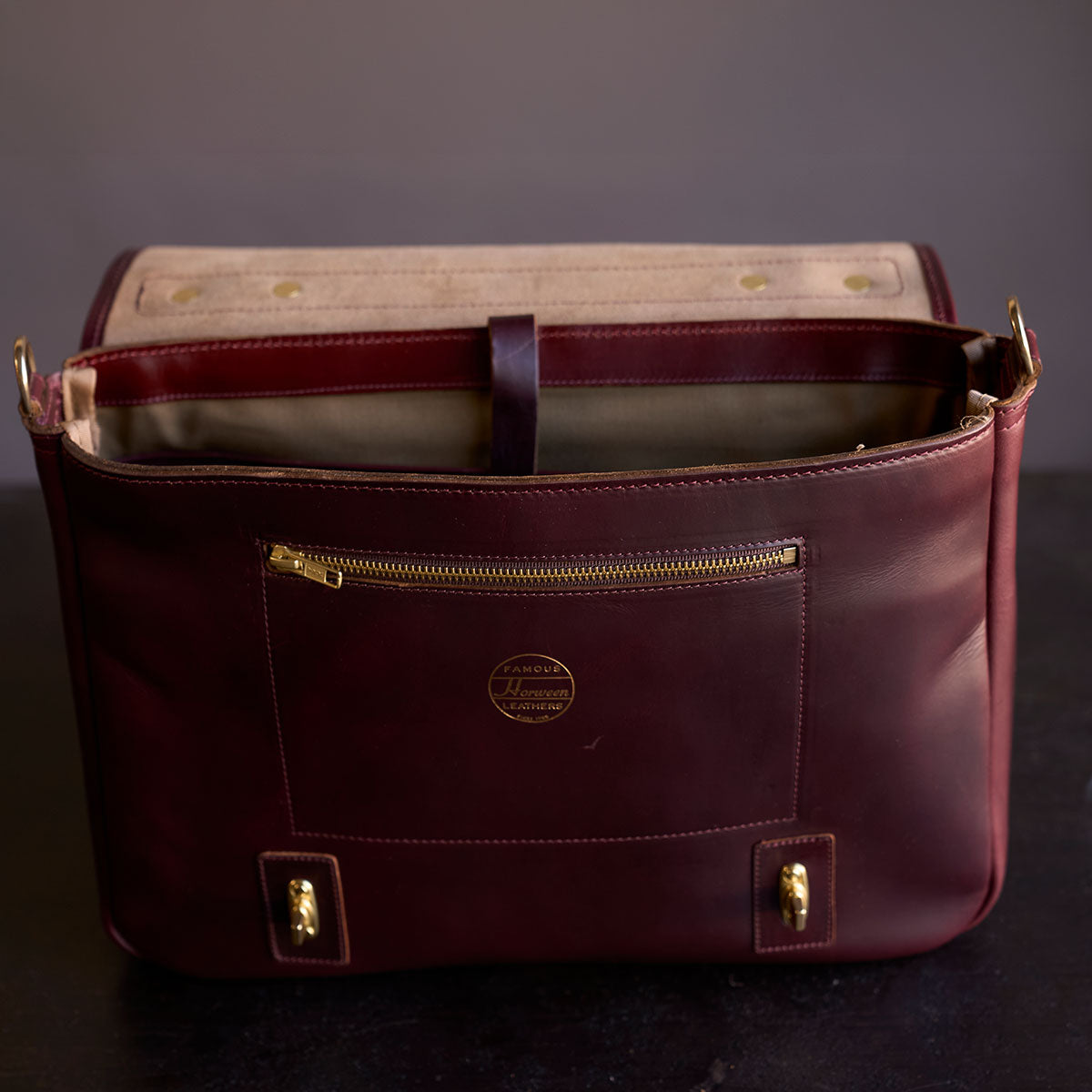 No. 201 Chromexcel® Messenger & Shell Cordovan | Color #8