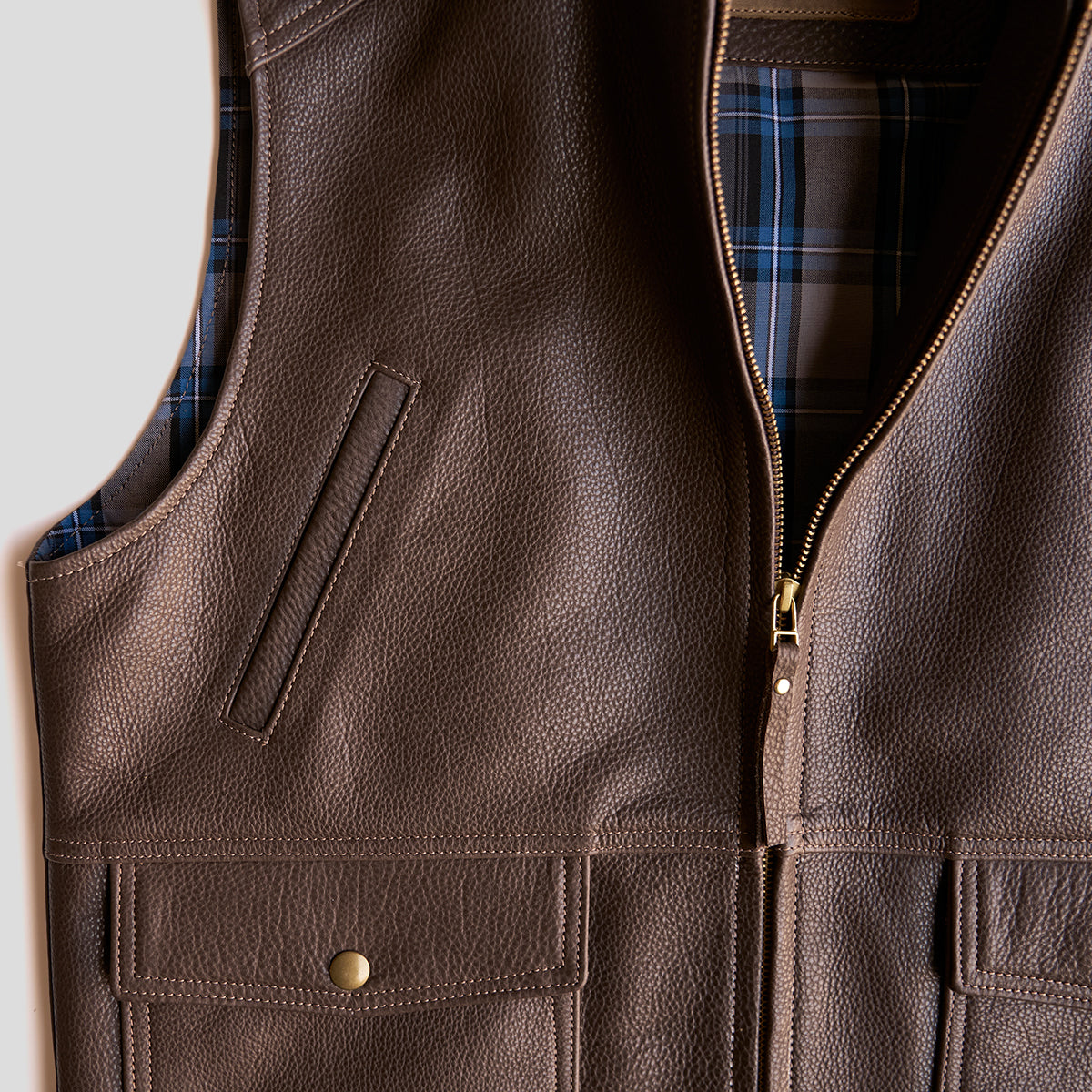 NO.330 Shelby II Vest | Bison Brown