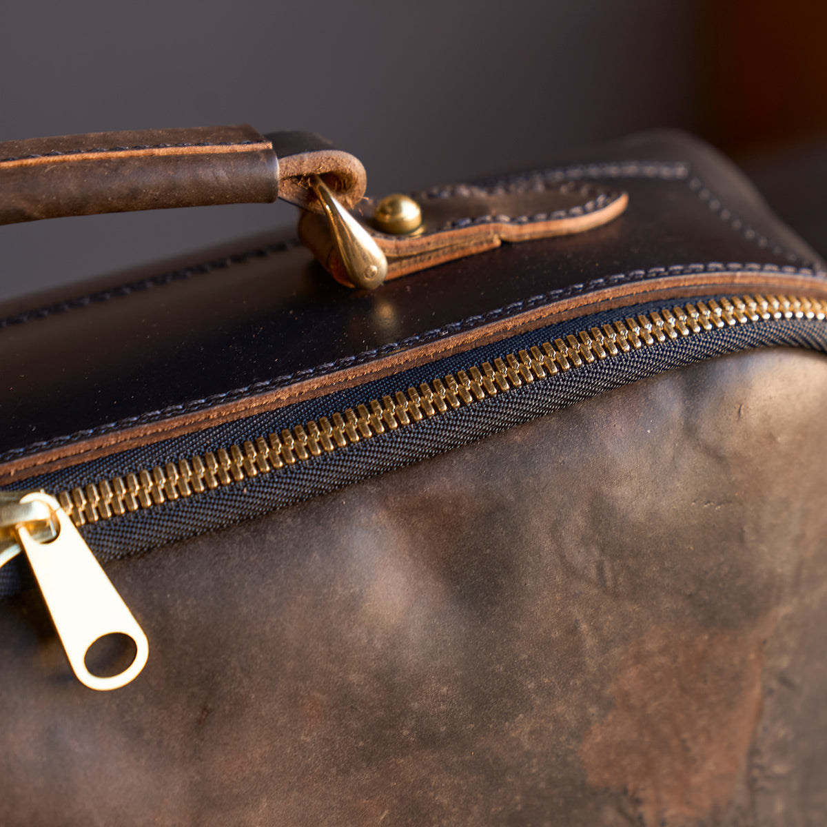 No.541 Chicago Shell Briefcase | Horween® Tumbled Black (x6)