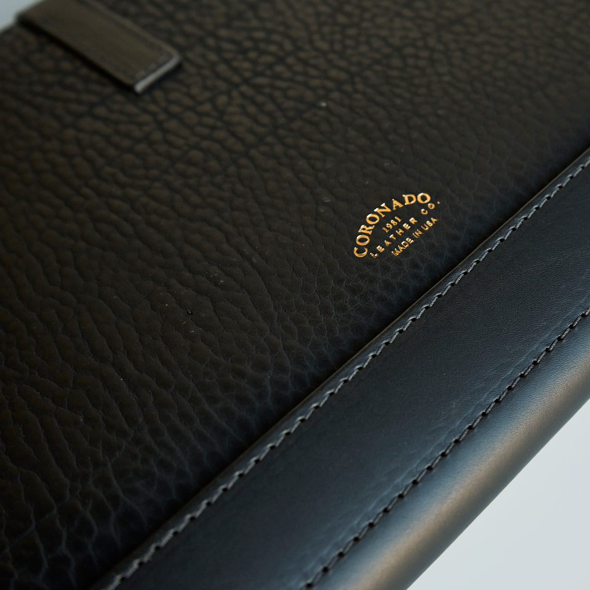 No.901 Executive Folio | Bison Black