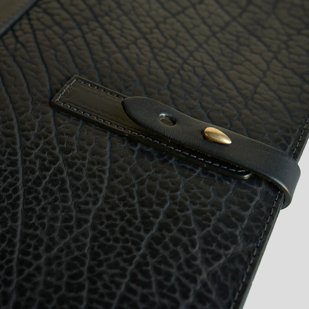 No.901 Executive Folio | Bison Black