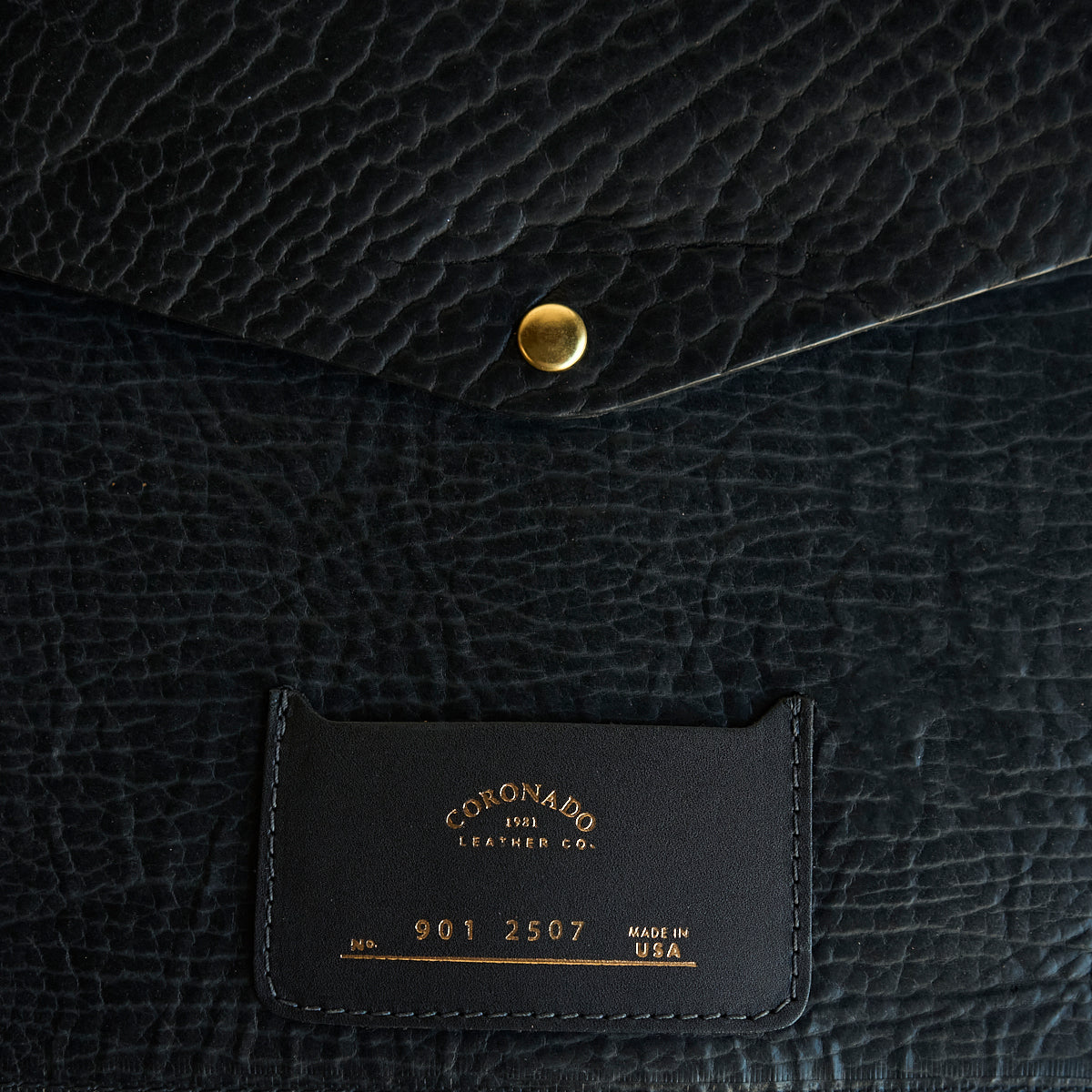 No.901 Executive Folio | Bison Black