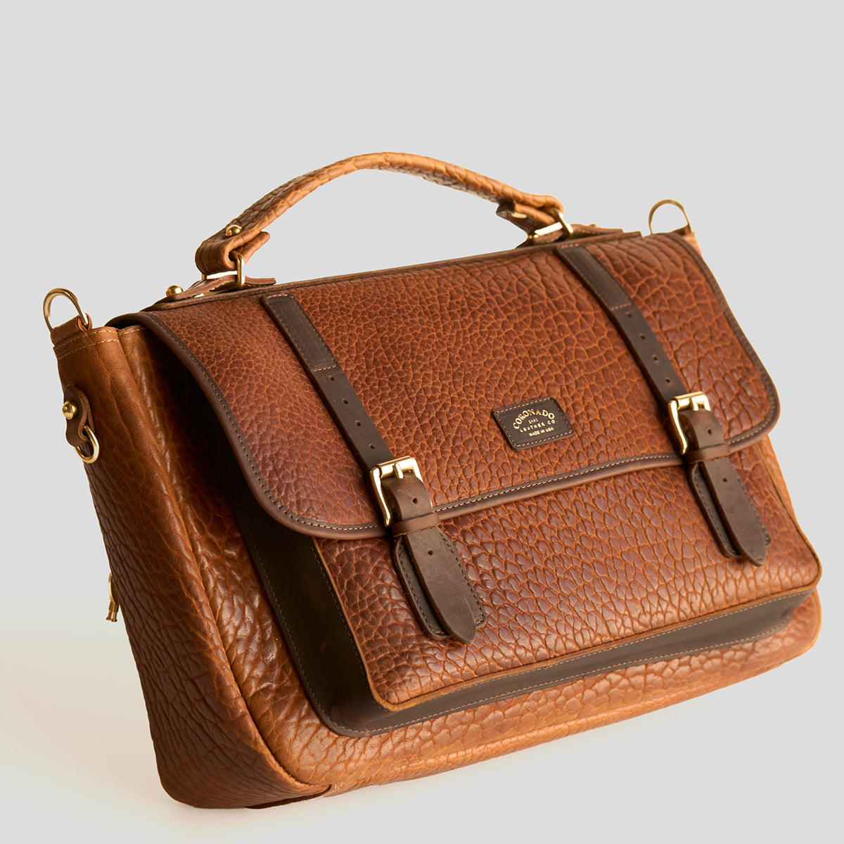 No.935 CEO MESSENGER | Bison Walnut