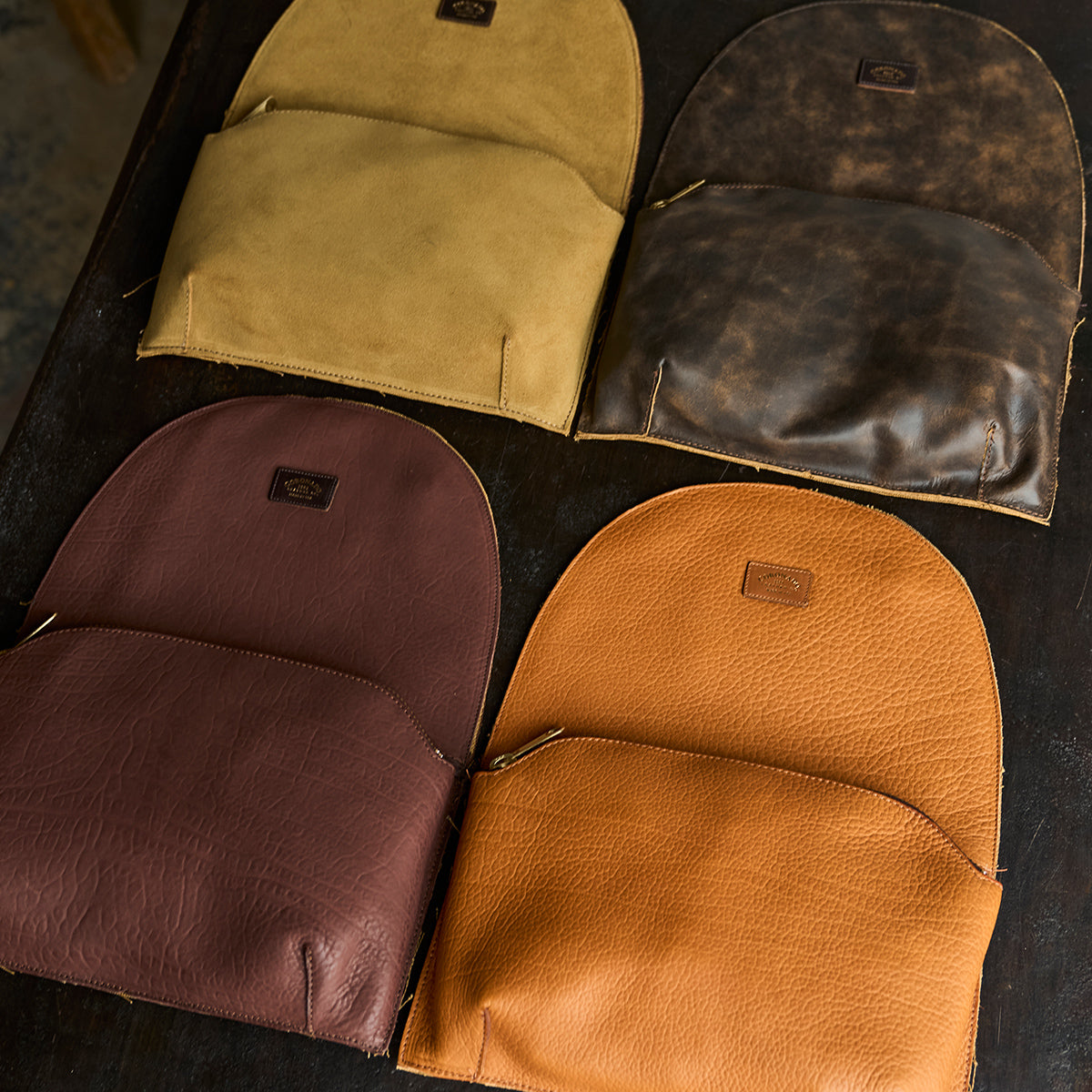 No.950 Clark II Backpack | Olive-Tanned English Tan Bullhide
