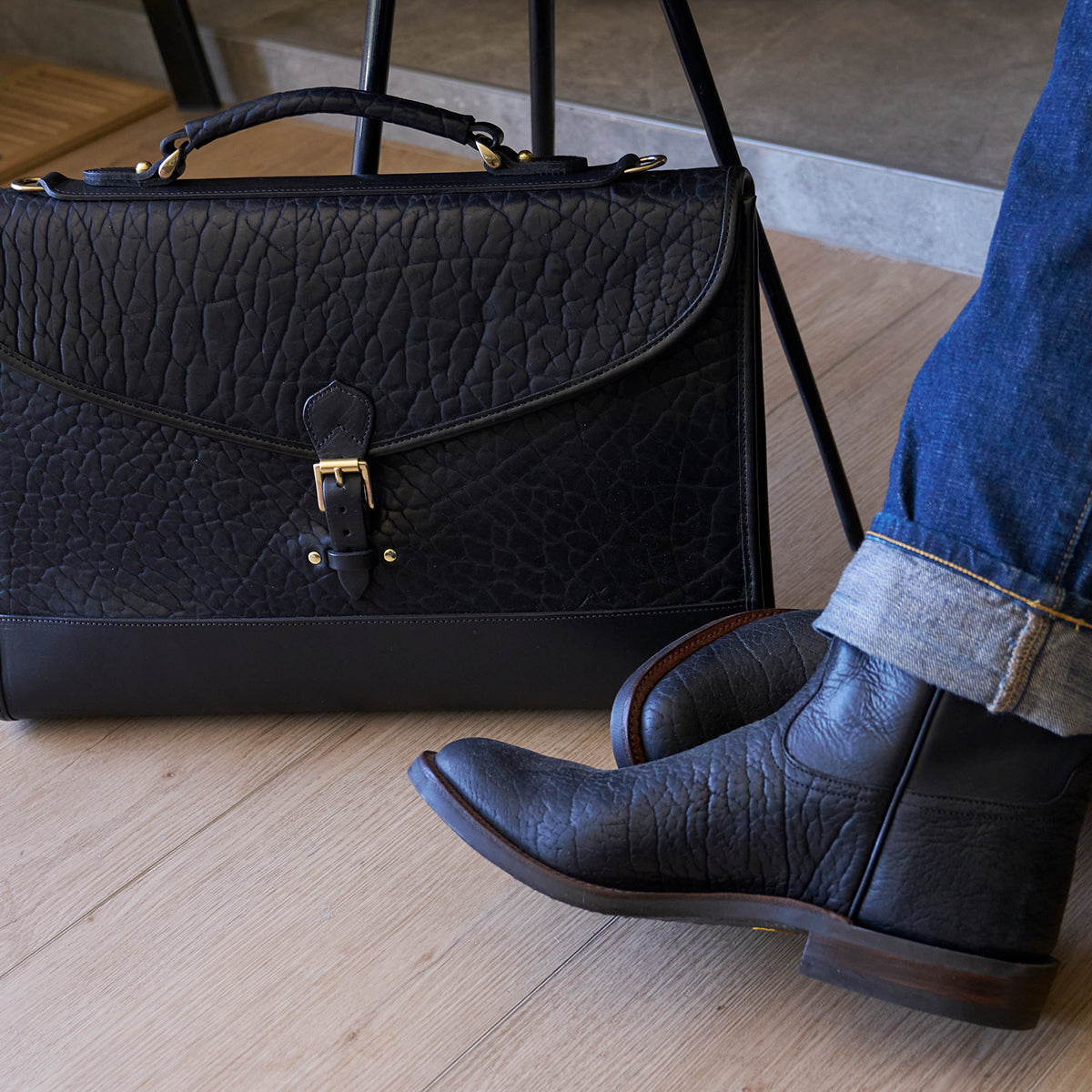 No.970 CO Executive Briefcase | Bison Black