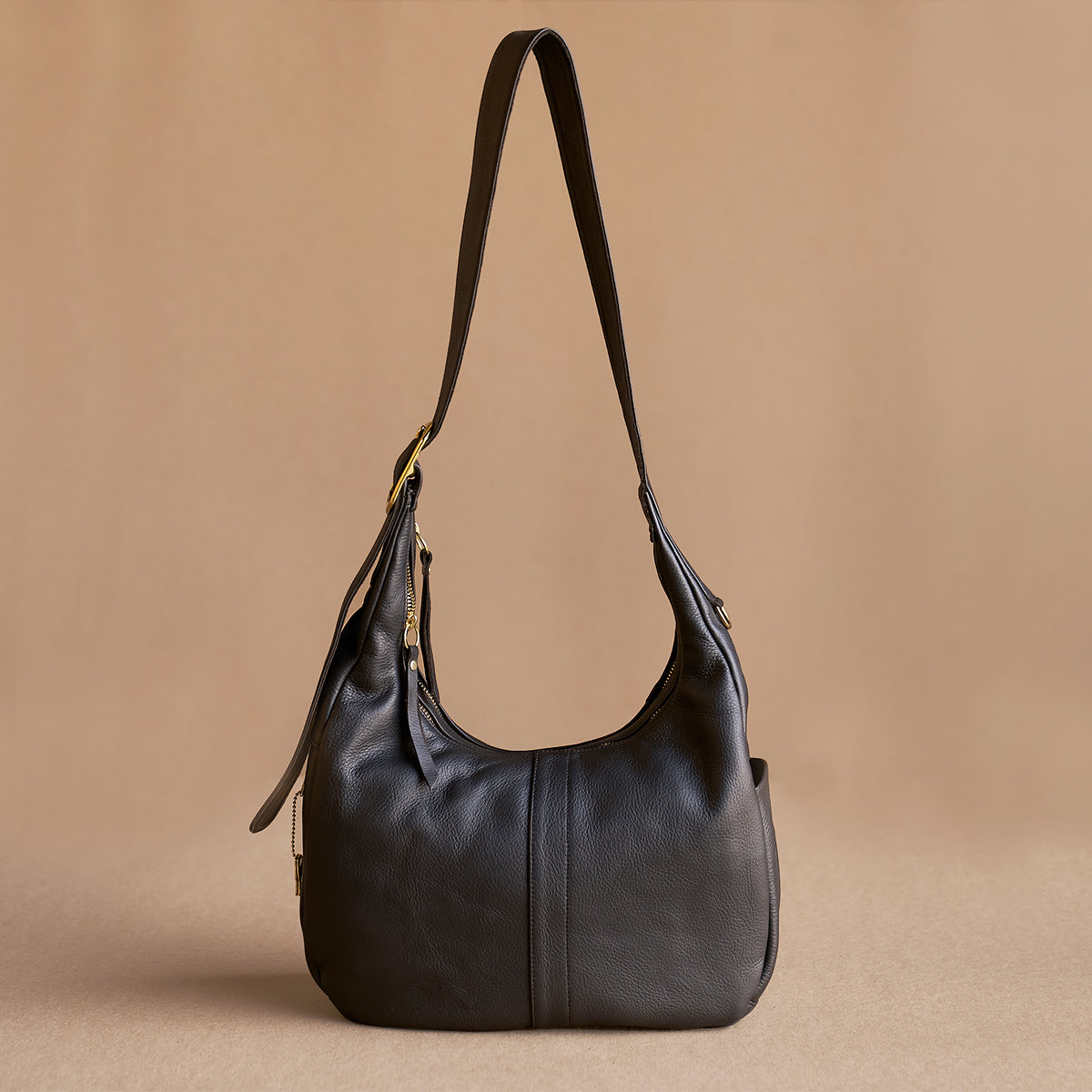 No.995 Monterey Hobo | Black