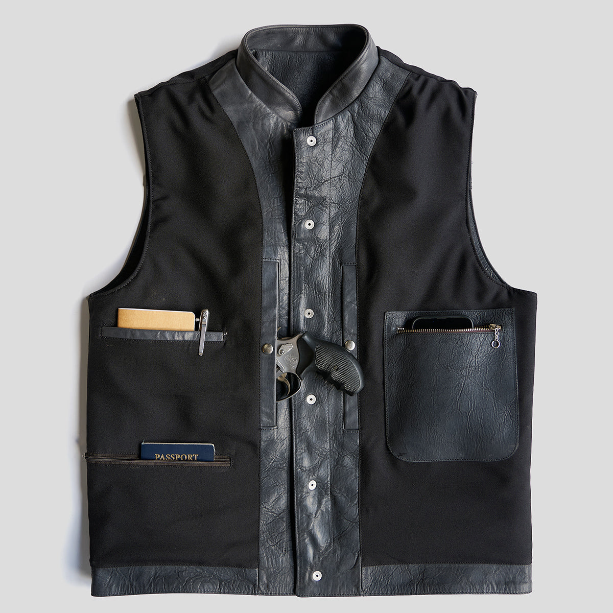 Indy Bison Dean Vest No.21 | Charcoal